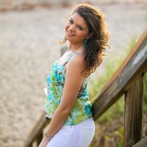 Meet your Posher, Nicole